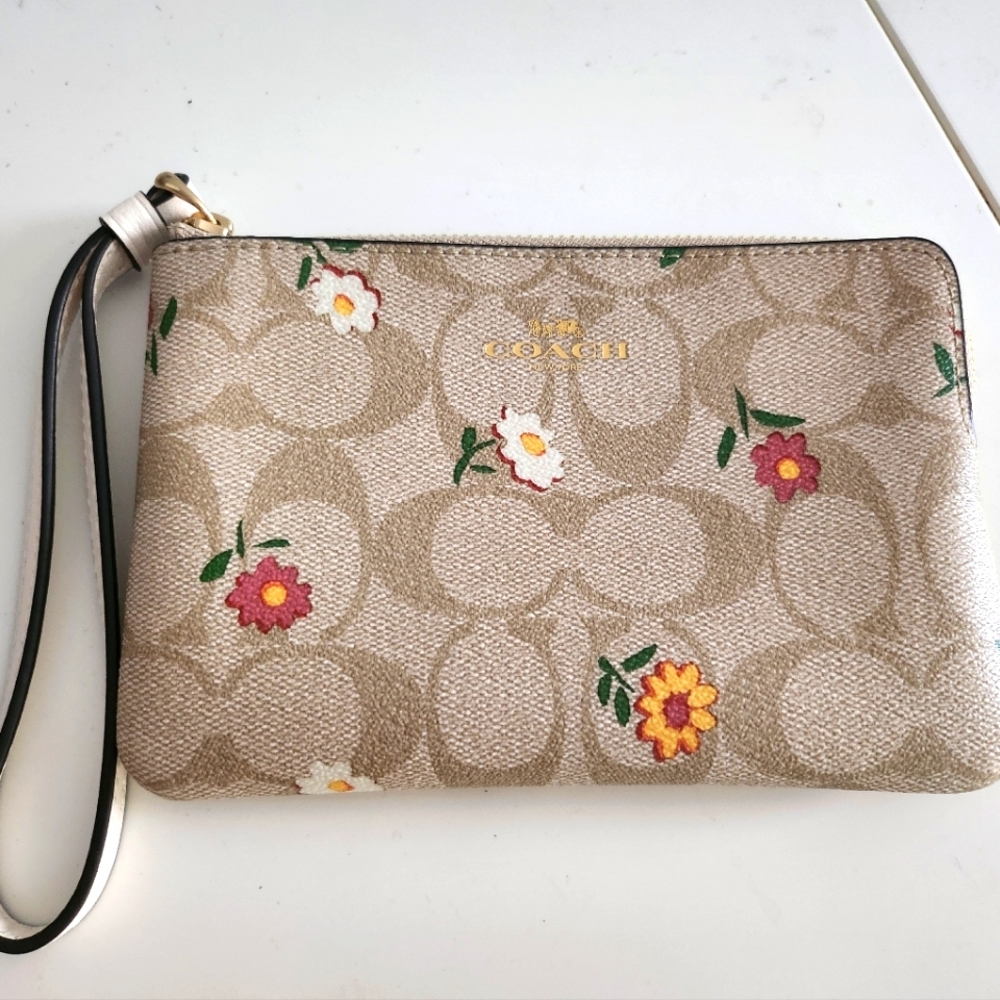 Coach purse